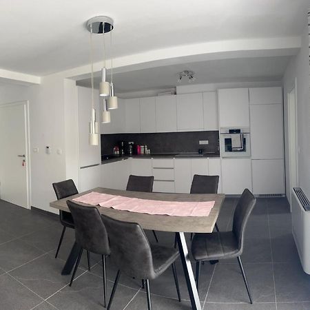 Apartmani Lana Rab Town Eksteriør bilde