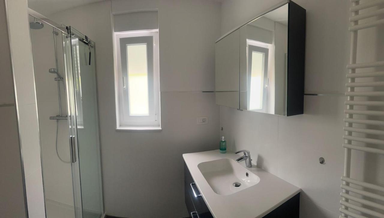 Apartmani Lana Rab Town Eksteriør bilde
