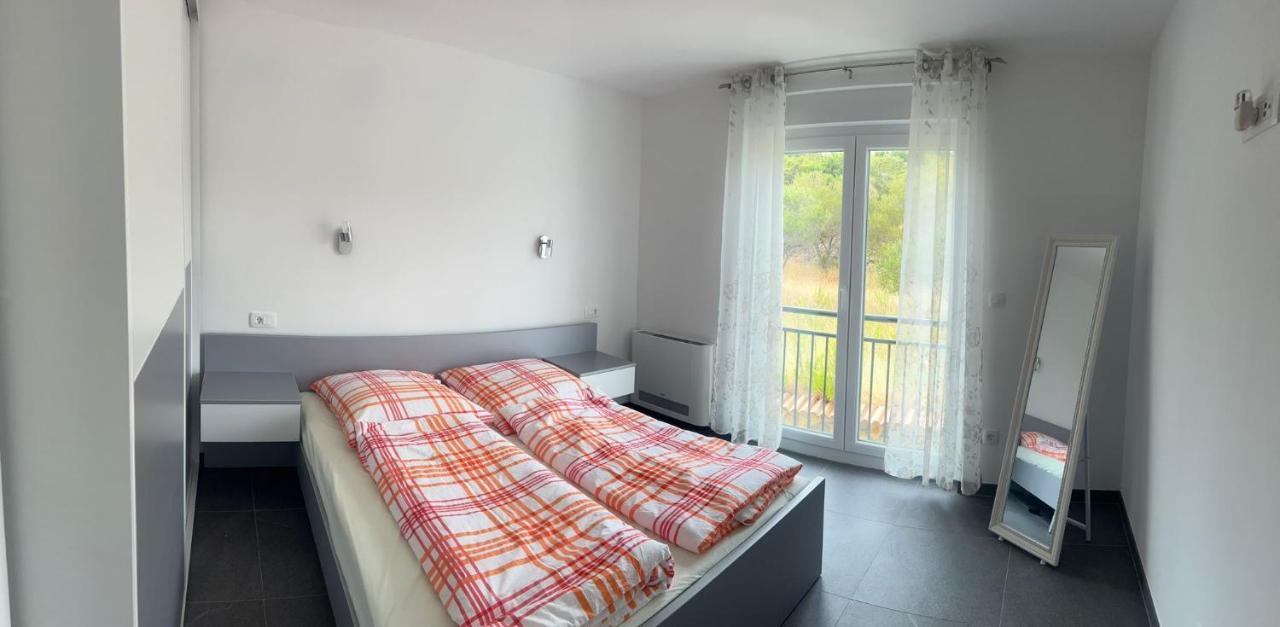 Apartmani Lana Rab Town Eksteriør bilde